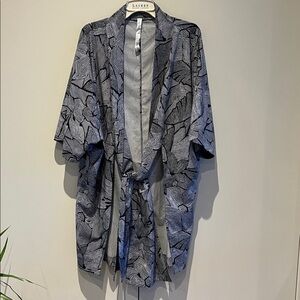 Lululemon Wanderlust Yoga Haven Kimono EUC